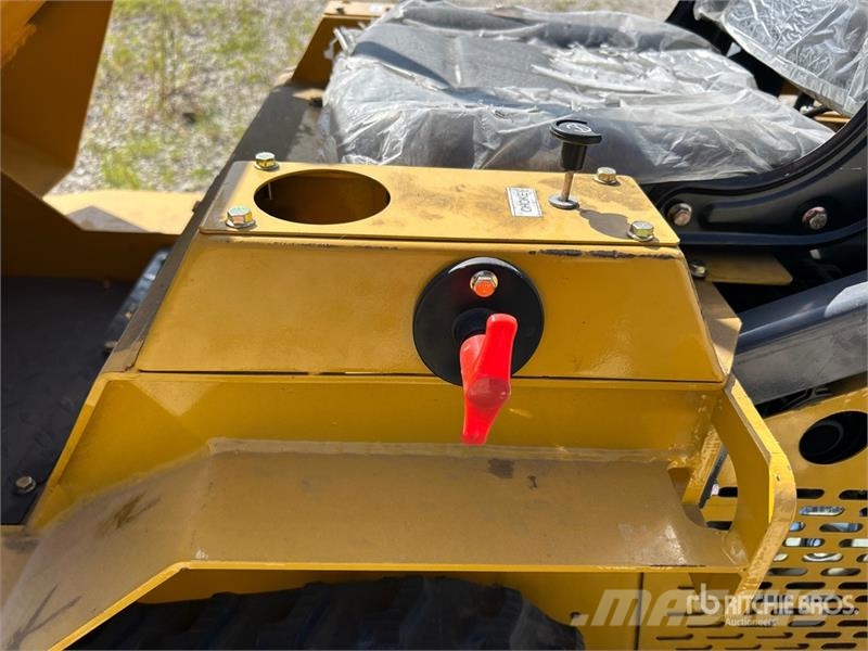  BisonTek BT360 Mini Compact Track Loader (Unused) لوادر انزلاقية التوجيه
