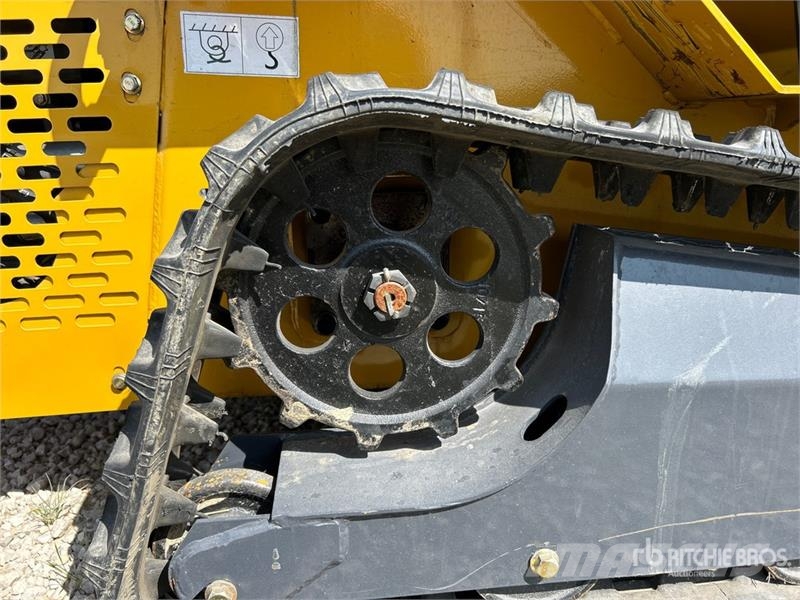  BisonTek BT360 Mini Compact Track Loader (Unused) لوادر انزلاقية التوجيه