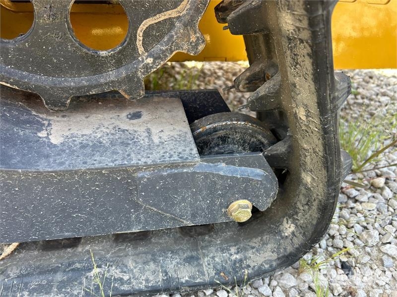 BisonTek BT360 Mini Compact Track Loader (Unused) لوادر انزلاقية التوجيه