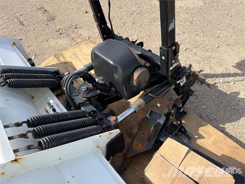 Blizzard Power Hitch 2 8 ft 6 in 2 Way Mount Snow Plow Snežne daske i plugovi