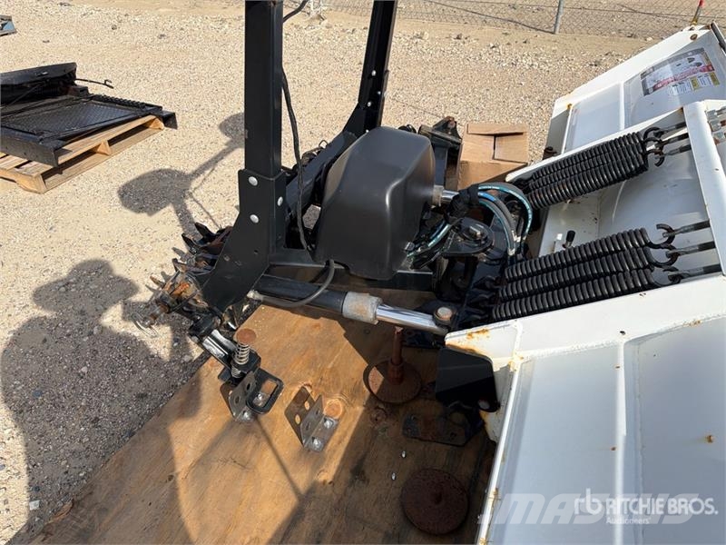 Blizzard Power Hitch 2 8 ft 6 in 2 Way Mount Snow Plow Snežne daske i plugovi