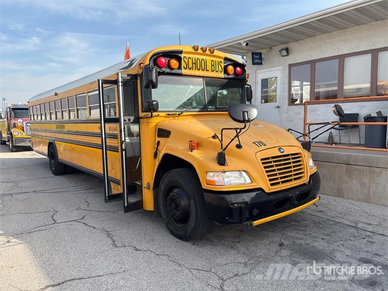 Blue Bird FG34261 4x2 72-Seat School Bus Mini bus