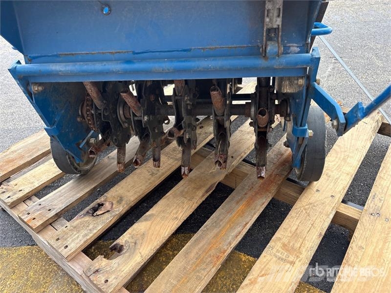 Blue Bird H53OA Aerator Aerators