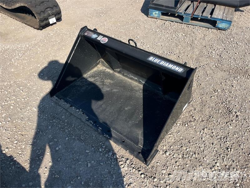Blue Diamond 108032-26 43 in Skid Steer Bucket (Unused) Žlice