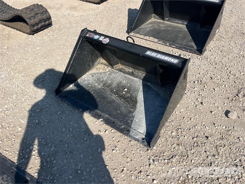 Blue Diamond 108032-26 43 in Skid Steer Bucket (Unused) Žlice