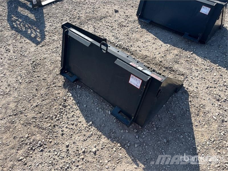 Blue Diamond 108032-26 43 in Skid Steer Bucket (Unused) Žlice