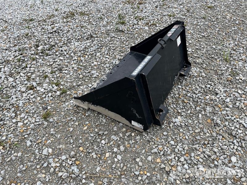 Blue Diamond 108032-26 44 in General Purpose Skid Steer Bucket دلاء