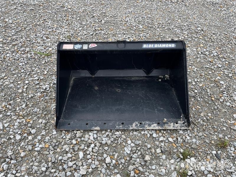 Blue Diamond 108032-26 44 in General Purpose Skid Steer Bucket دلاء