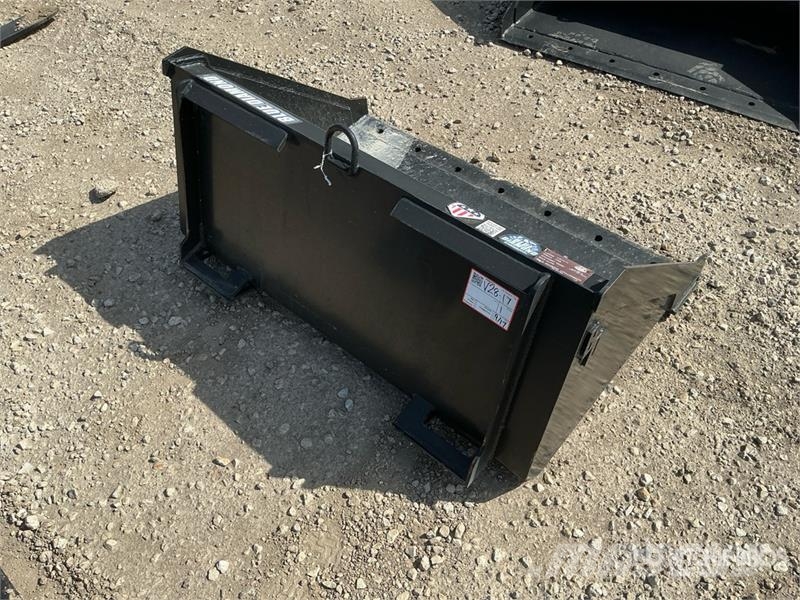 Blue Diamond 108032-26 43 in Skid Steer Bucket (Unused) バケット