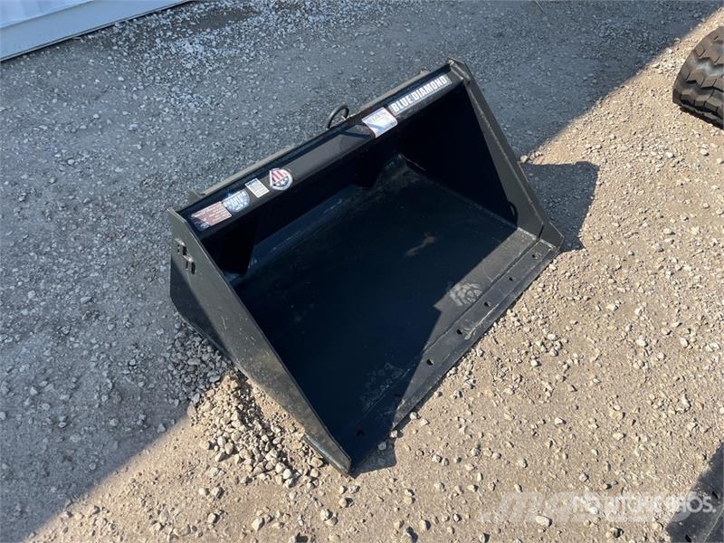 Blue Diamond 108032-26 43 in Skid Steer Bucket (Unused) Žlice