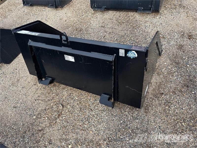 Blue Diamond 108518-26 54 in Mini Skid Steer Bucket دلاء