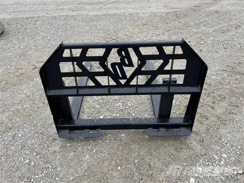 Blue Diamond 314005 48 in Skid Steer Forks شوكات