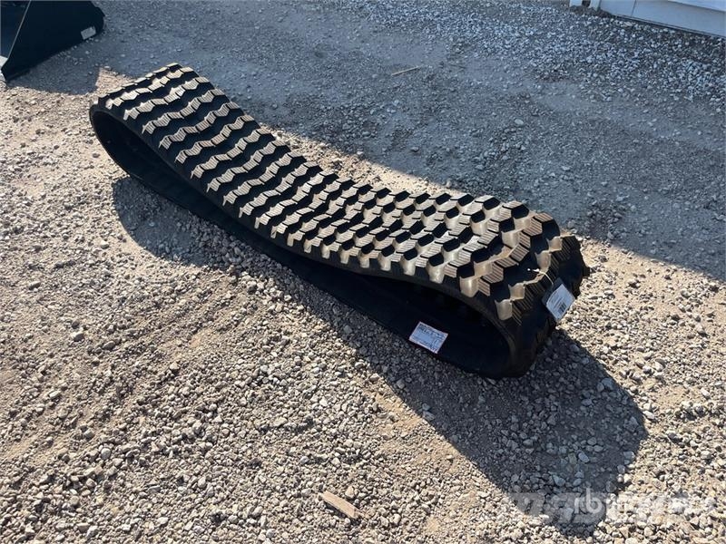 Blue Diamond 400 X 49 Rubber Tracks (Unused) Other components