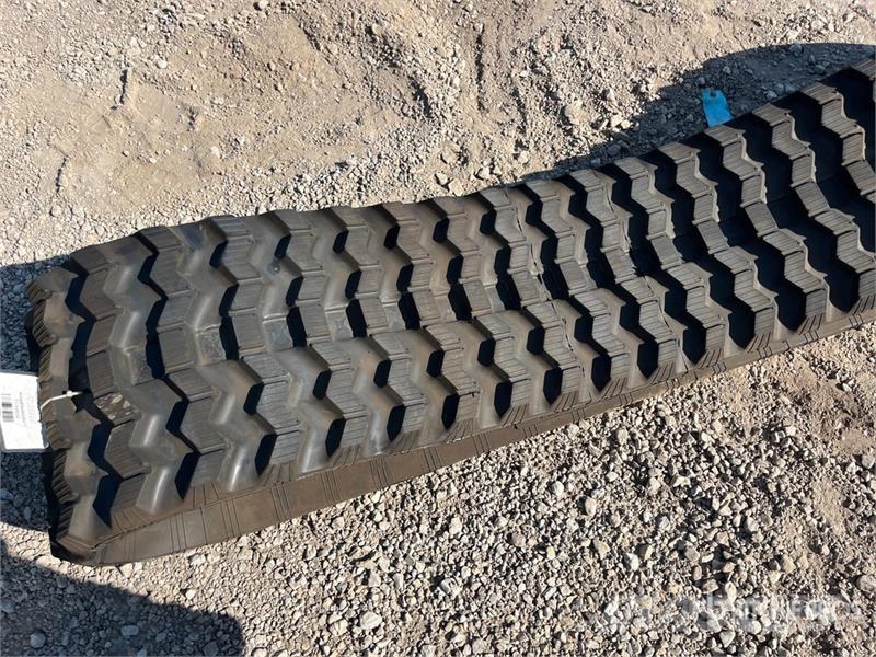 Blue Diamond 400 X 49 Rubber Tracks (Unused) Other components