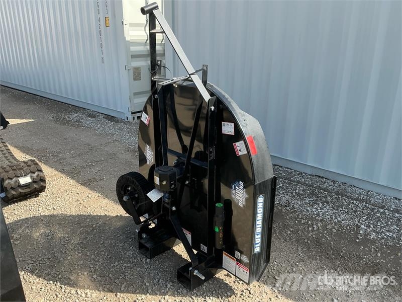 Blue Diamond 48 in 3-Point Hitch Rotary Cutter 茎切断機