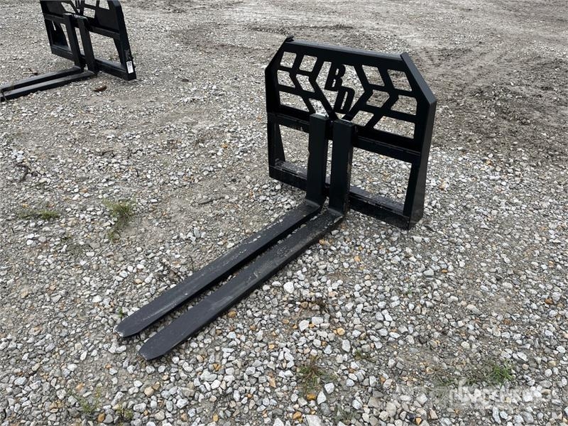 Blue Diamond 48 in Mini Skid Steer Forks Fourche