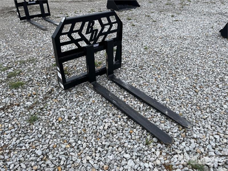 Blue Diamond 48 in Mini Skid Steer Forks Fourche
