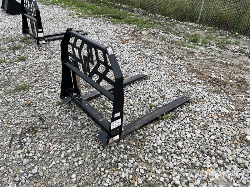 Blue Diamond 48 in Mini Skid Steer Forks Fourche