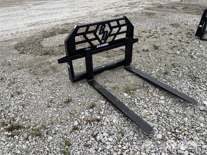 Blue Diamond 48 in Skid Steer Forks شوكات