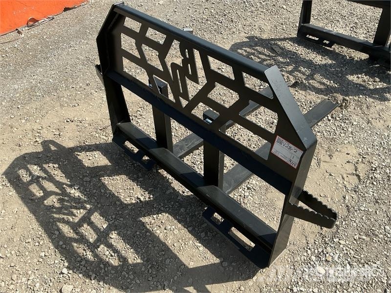 Blue Diamond Skid Steer Forks Вили