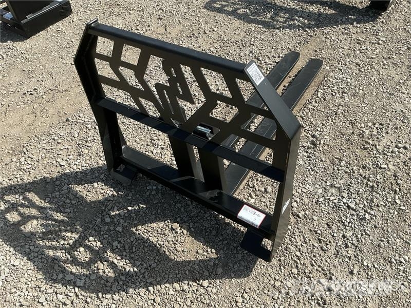 Blue Diamond Skid Steer Forks Вили