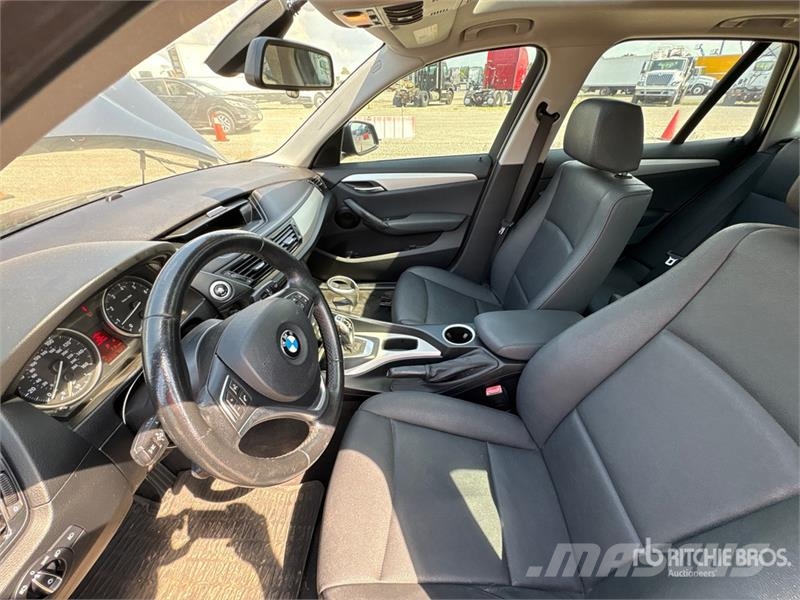BMW X1 AWD SUV Automašīnas