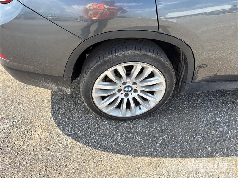 BMW X1 AWD SUV Automašīnas