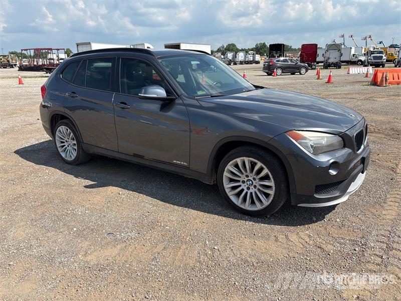 BMW X1 AWD SUV Automašīnas