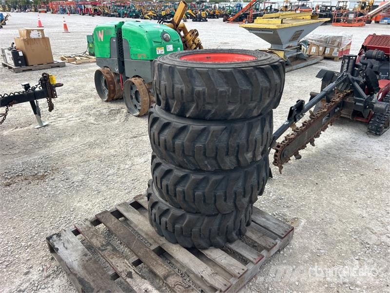 Bobcat 10-16.5 Tires Riepas, riteņi un diski