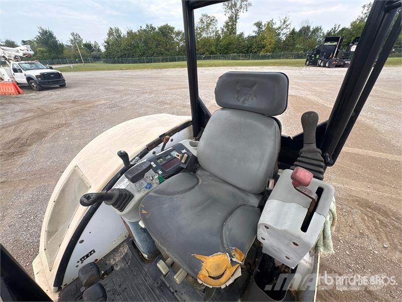 Bobcat 430 Mini bagri <7t
