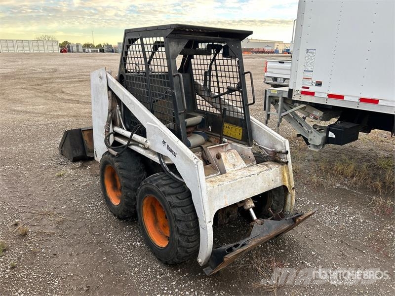 Bobcat 642B 滑移装载机