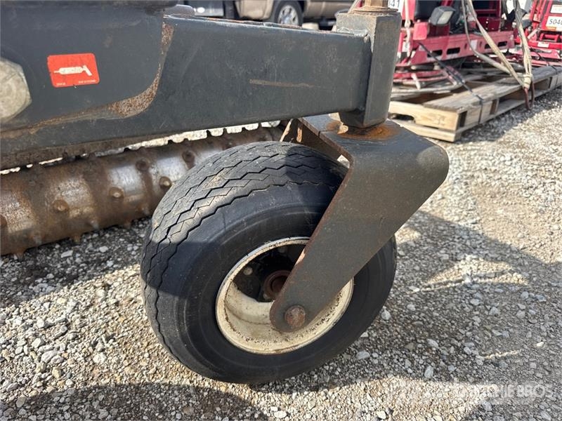 Bobcat 72SCM 74 in Skid Steer Power Rake Rendkészítő