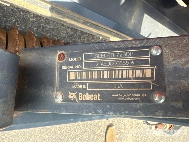 Bobcat 72SDR 72 in Skid Steer Seeder Sorvetőgép