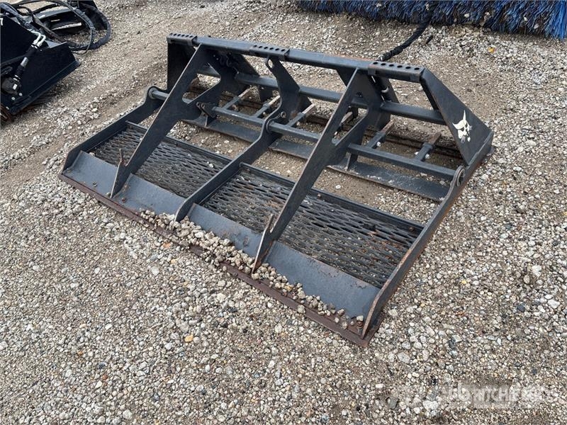 Bobcat 84 in Skid Steer Landplane Schwere Eggen