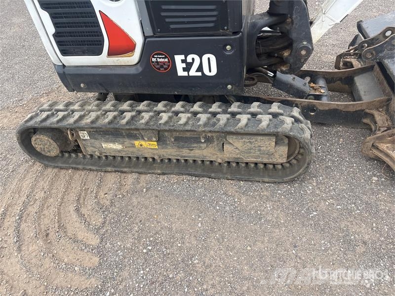 Bobcat E20 小型挖土機/掘鑿機<7t(小型挖掘機)