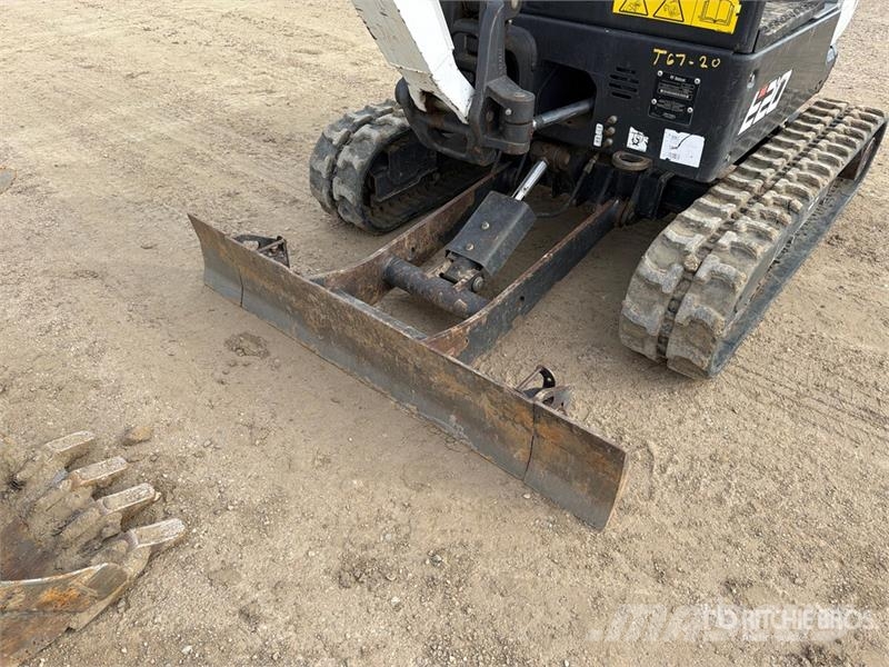 Bobcat E20 소형 굴삭기 7톤 미만