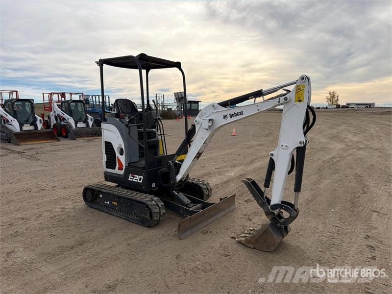 Bobcat E20 소형 굴삭기 7톤 미만
