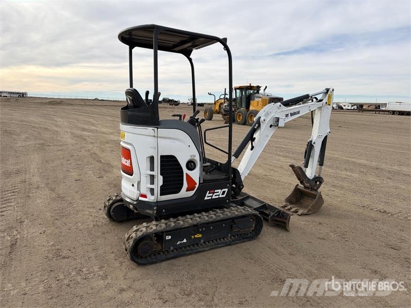 Bobcat E20 소형 굴삭기 7톤 미만