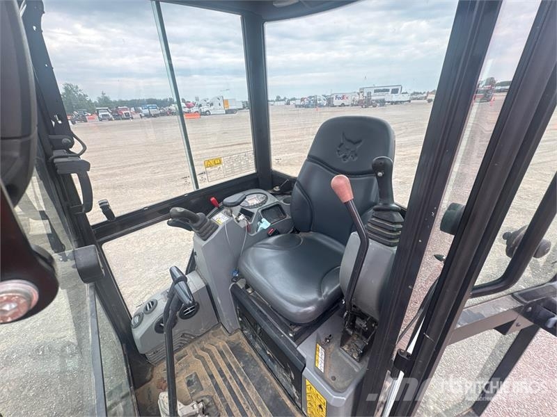 Bobcat E20 小型挖土機/掘鑿機<7t(小型挖掘機)
