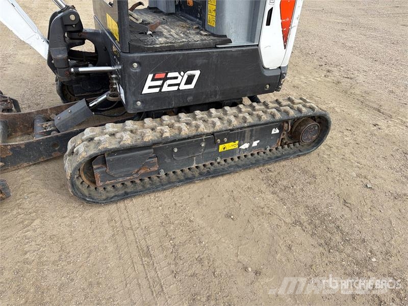 Bobcat E20 소형 굴삭기 7톤 미만