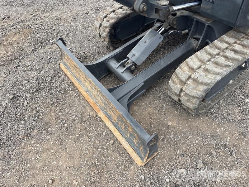 Bobcat E32i Electric Mini Excavator 小型挖掘机