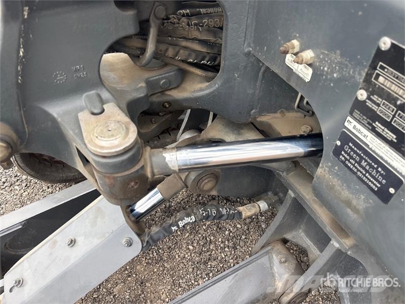 Bobcat E32i Electric Mini Excavator 小型挖掘机