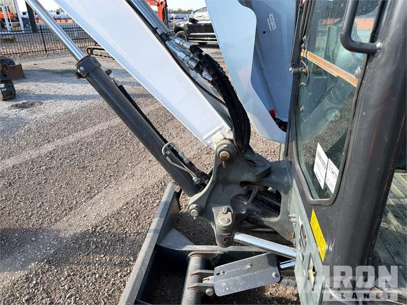 Bobcat E35 Mini ekskavatori < 7 t
