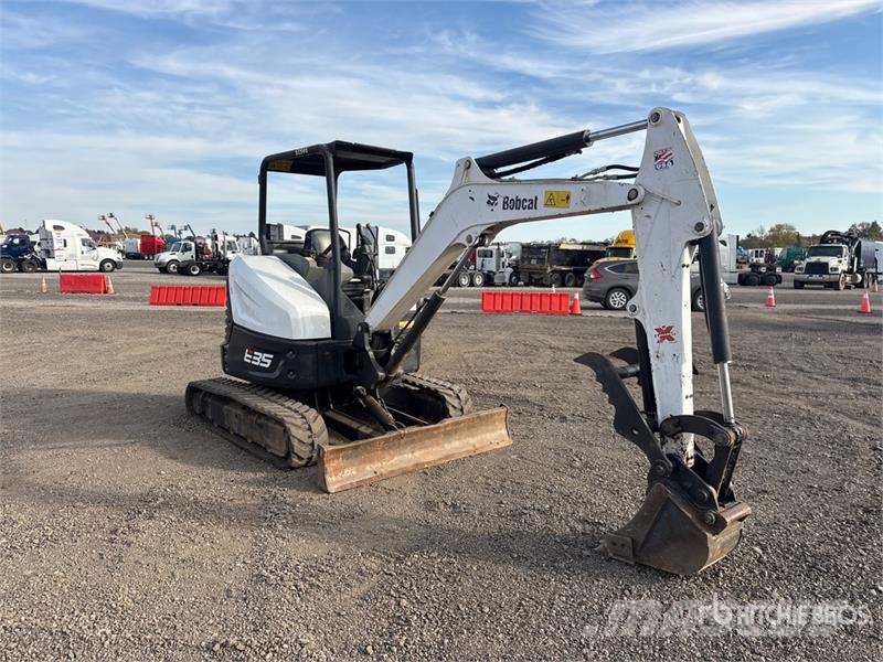 Bobcat E35I ミニ油圧ショベル 7t以下(ミニユンボ・ミニディガー)