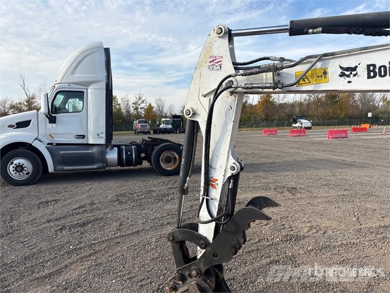 Bobcat E35I ミニ油圧ショベル 7t以下(ミニユンボ・ミニディガー)
