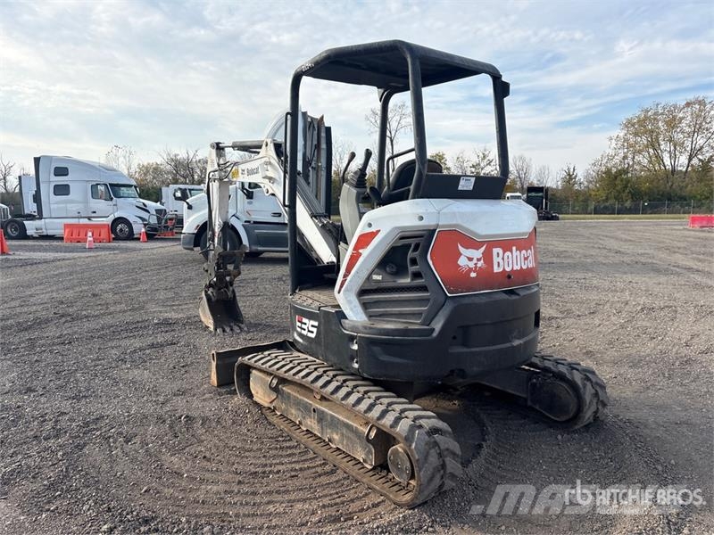 Bobcat E35I ミニ油圧ショベル 7t以下(ミニユンボ・ミニディガー)