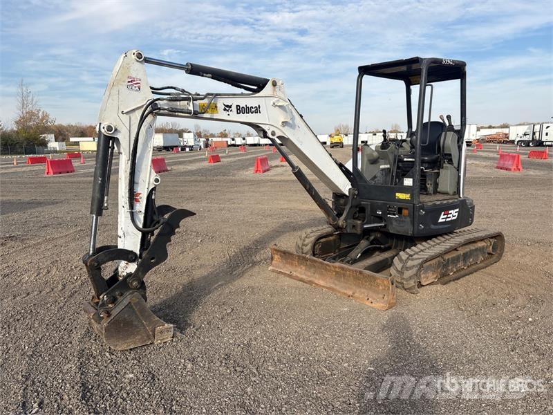 Bobcat E35I ミニ油圧ショベル 7t以下(ミニユンボ・ミニディガー)
