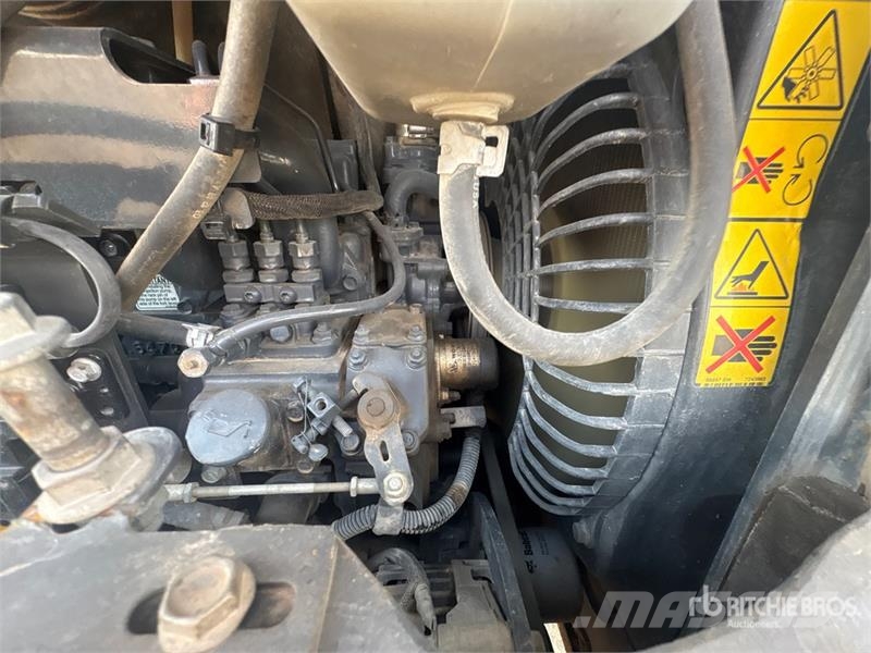 Bobcat E35I ミニ油圧ショベル 7t以下(ミニユンボ・ミニディガー)