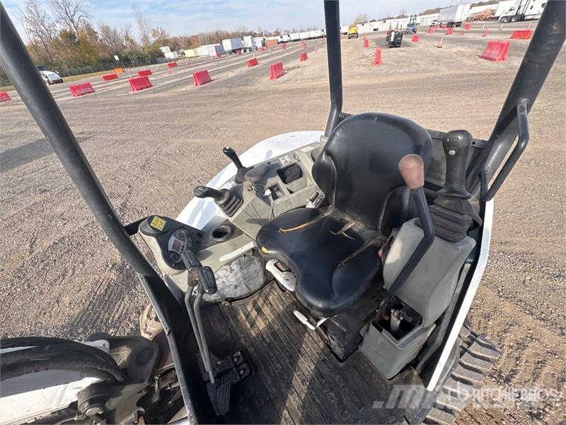 Bobcat E35I ミニ油圧ショベル 7t以下(ミニユンボ・ミニディガー)