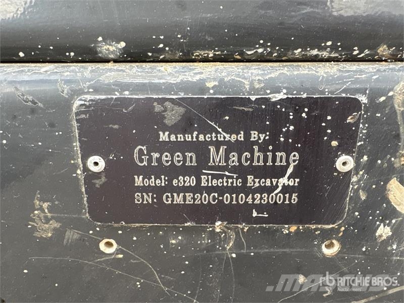 Bobcat Green Machine e320 Electric Mini Excavator 小型挖土機/掘鑿機<7t(小型挖掘機)